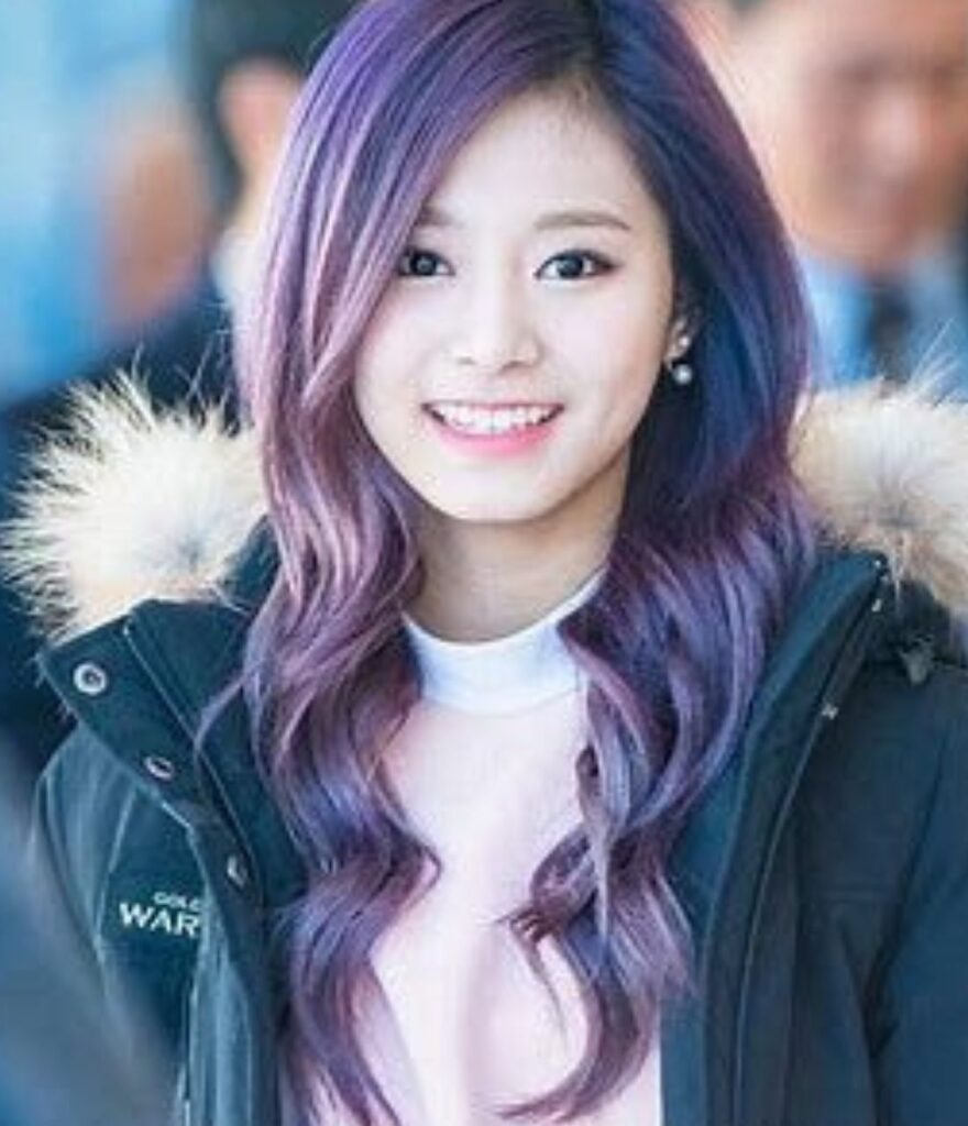 Cute Korean Girl Dp For Instagram