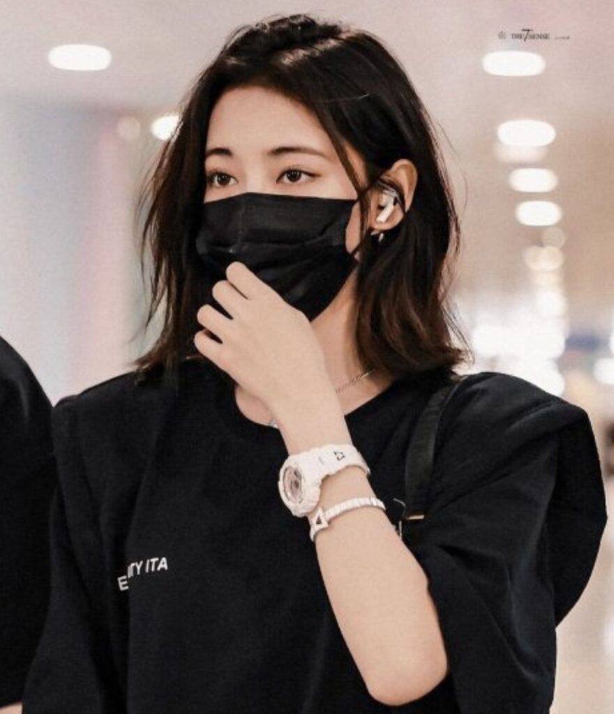 Mask Korean Girl Dp For Instagram